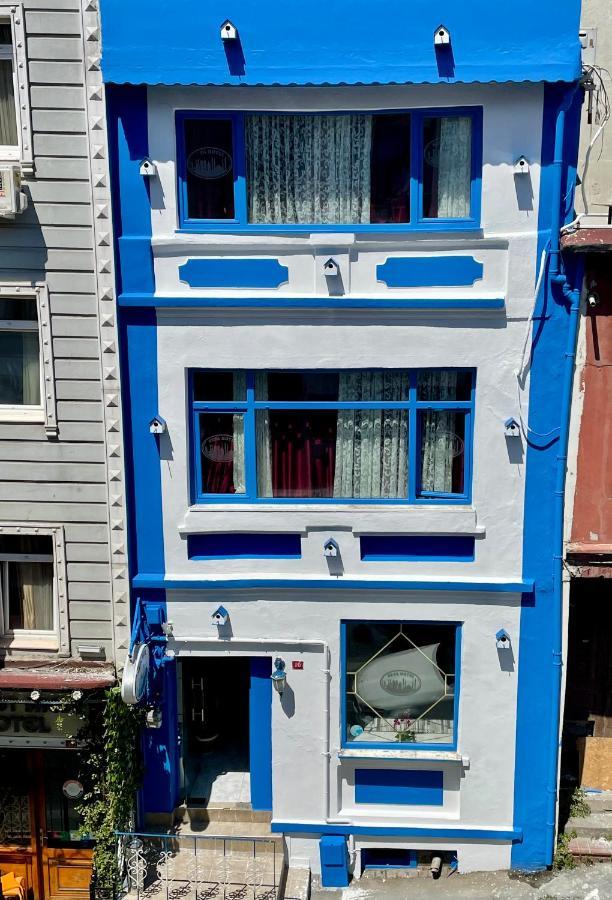 Hotel La Maison Bleue