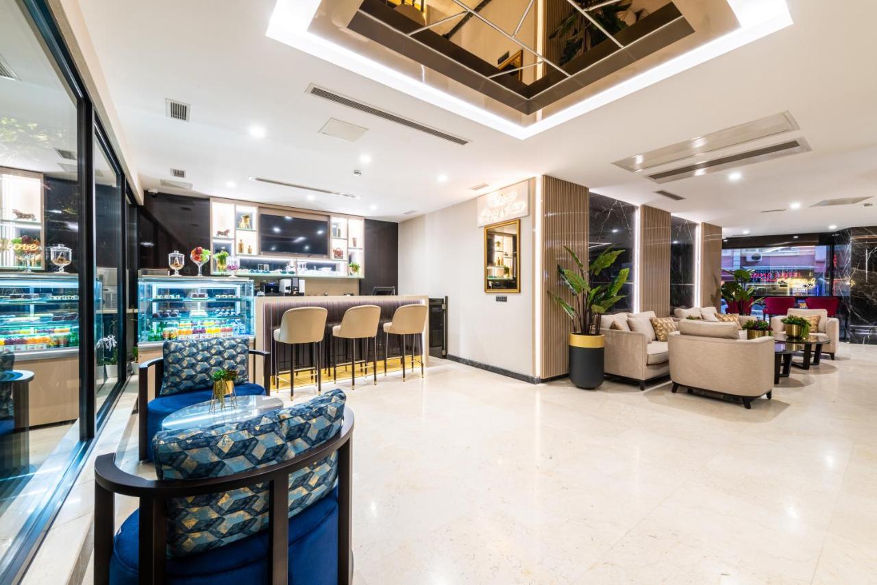 Hotel Aprilis Deluxe 4*