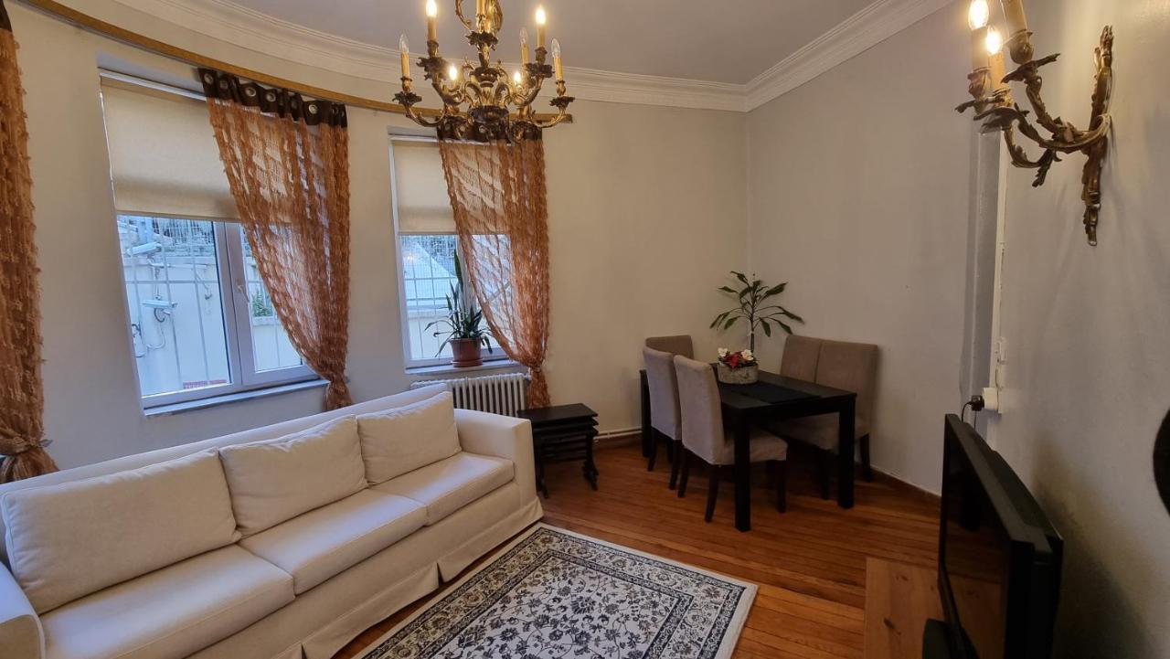 Apartment Spacious And Bright Three Bedroom By Happy Homes *