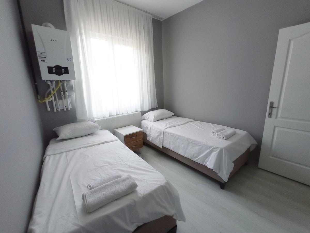 Cute In Historical Area 3b Apartment