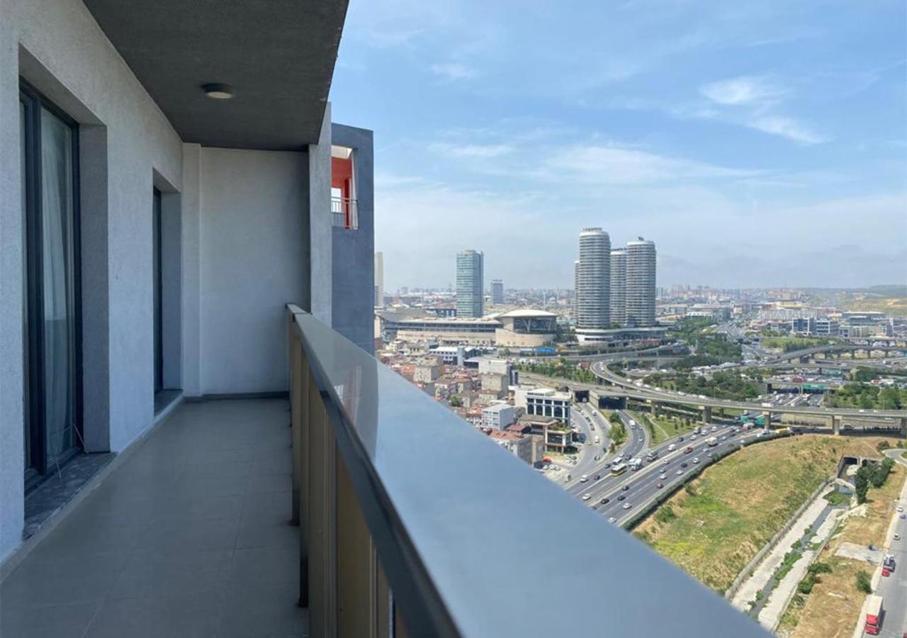 High Rise With Balcony *