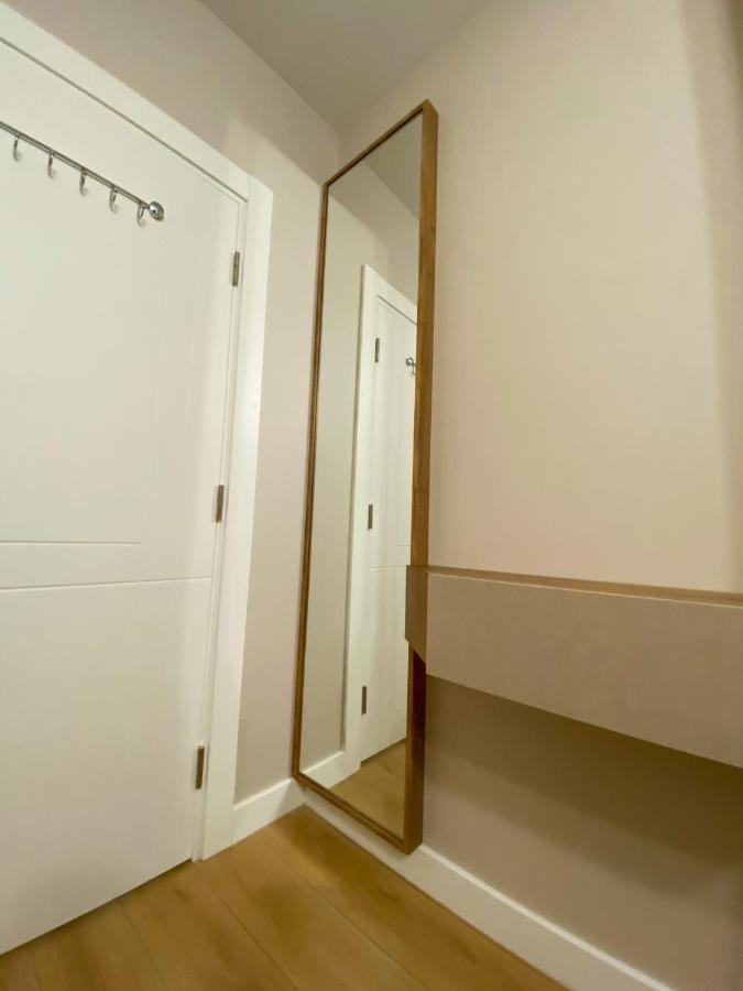 Brand-new Elegant 1-bedroom
