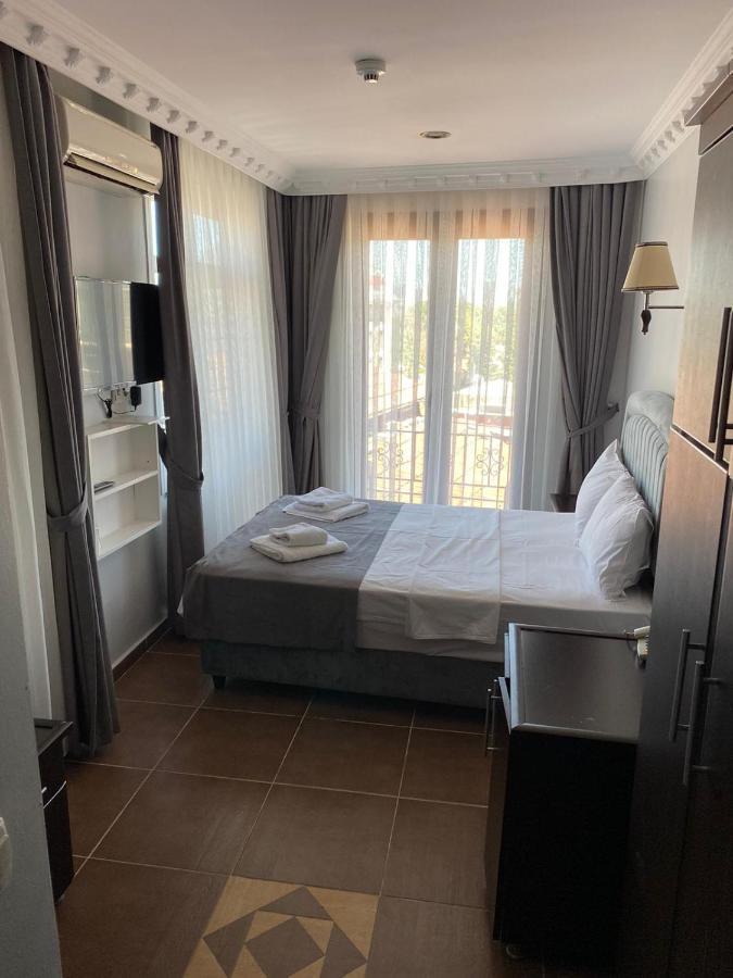 Hotel Ares 3*