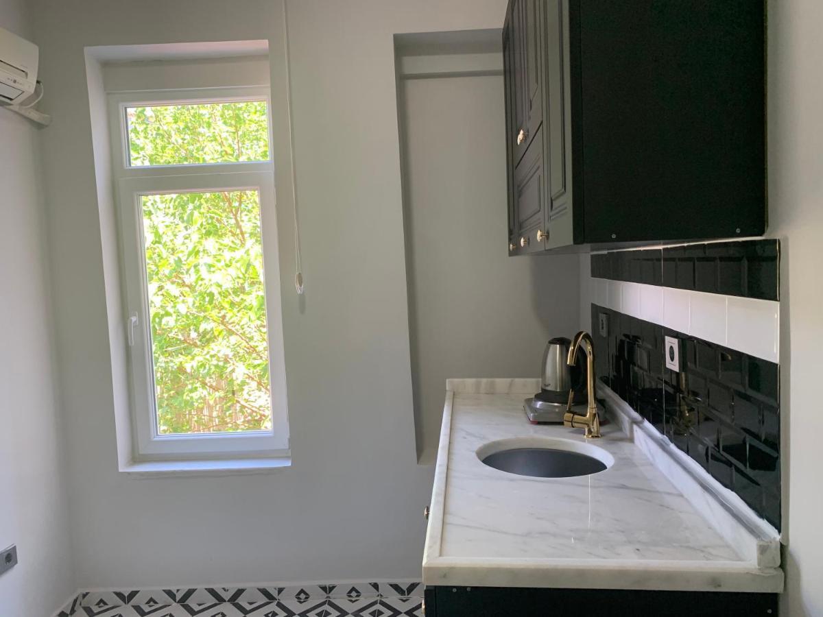 Apartment Nearby Taksim Spacious Flat With Duble Bed *