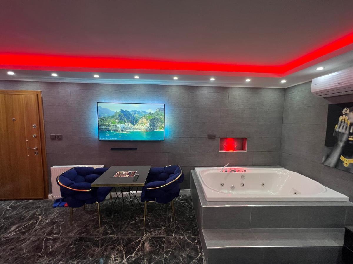 Bed & Breakfast Levent Palace Jakuzili *