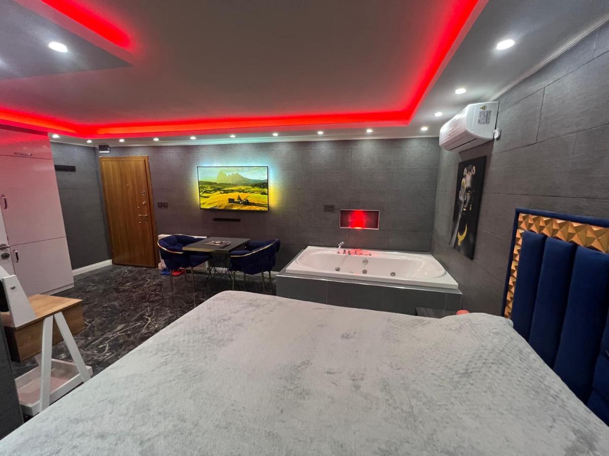 Bed & Breakfast Levent Palace Jakuzili *
