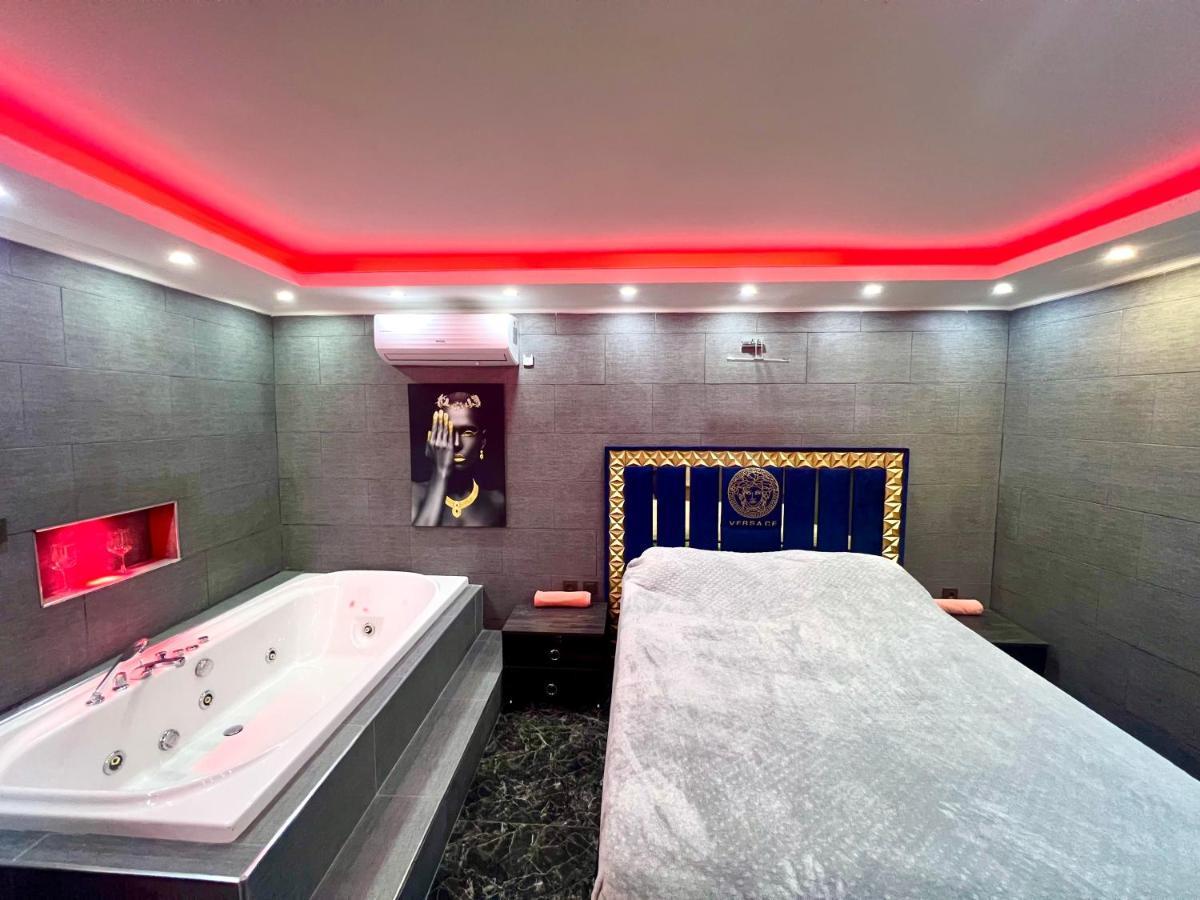 Levent Palace Jakuzili Istanbul