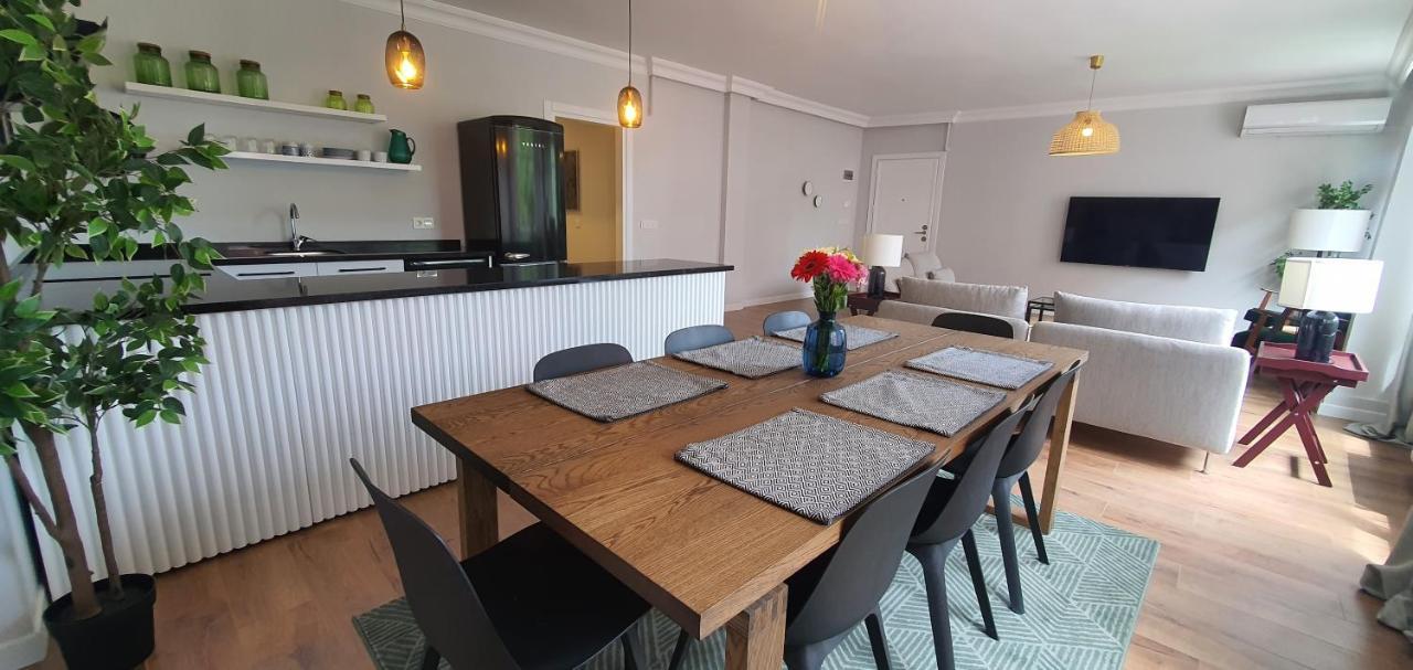 Apartment Brand New Luxuries 3-bedrooms In The Center *