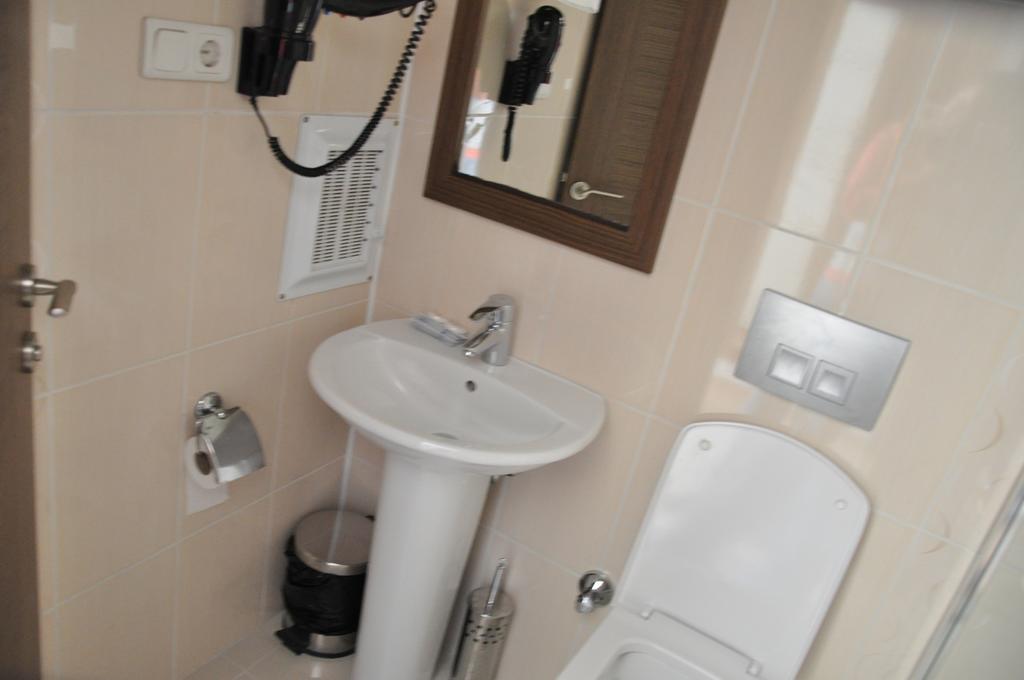 Hotel Hivas 2*