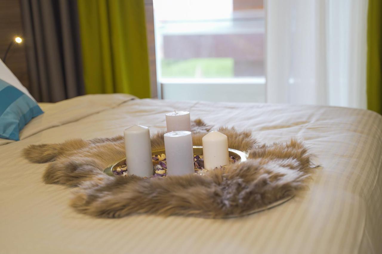 Brand-new Elegant 1-bedroom Apartment *