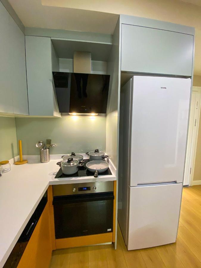 Brand-new Elegant 1-bedroom