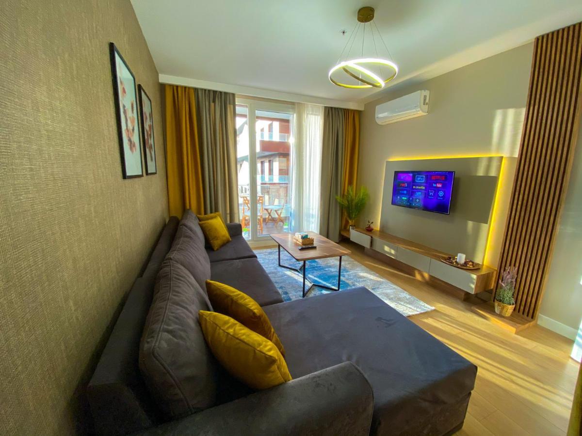 Brand-new Elegant 1-bedroom