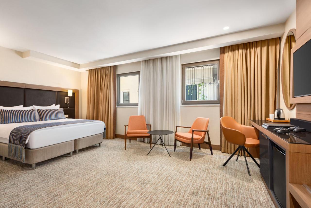 Hotel Tryp By Wyndham Sisli 4*