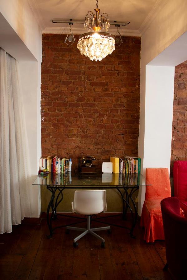 Historical 135 Sqm Near Galata Tower Apartment