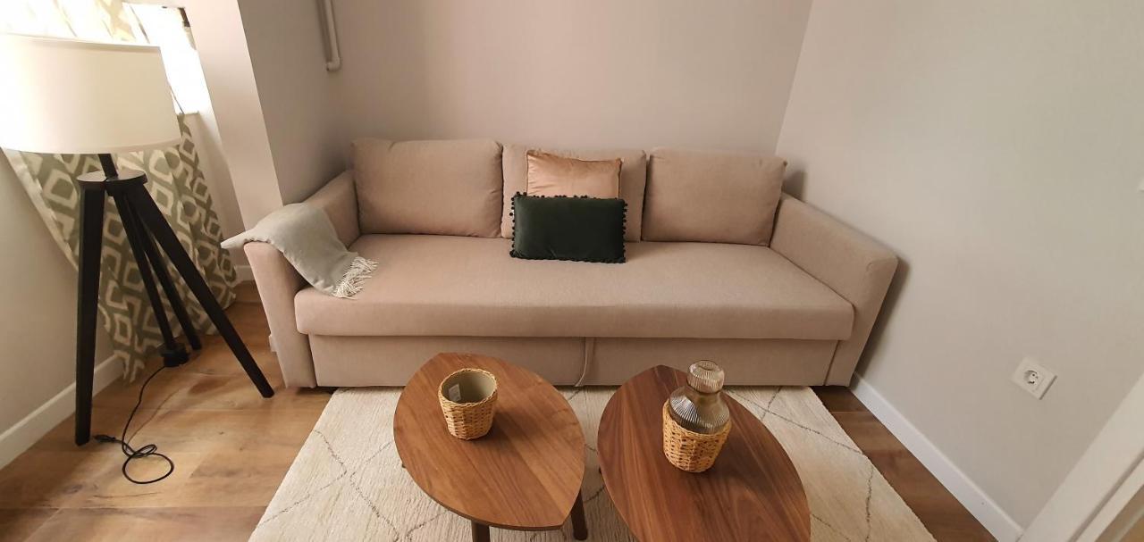 Apartment Brand New Luxuries 3-bedrooms In The Center *
