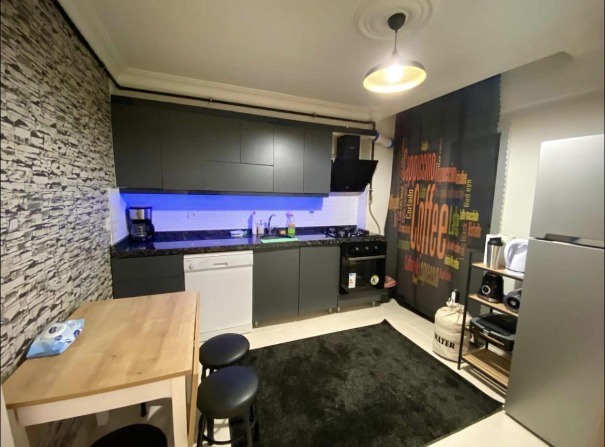 Apartment Town Center,suitable For Family,2+1 New Building Istanbul