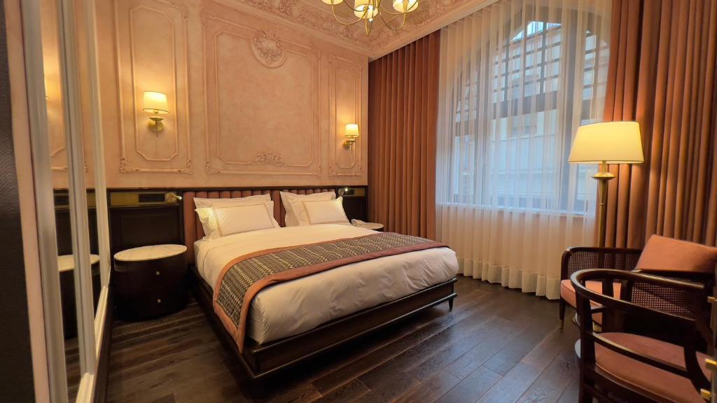Cronton Design 5*