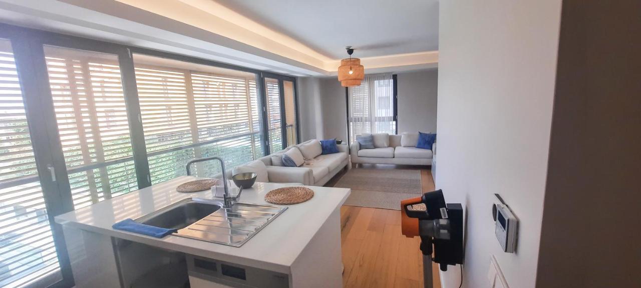 Ultra Lux Flat-great Locationb1 * Istanbul