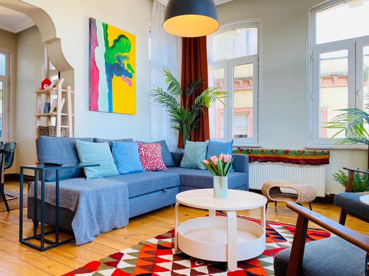 Apartment Building Near Galata Tower With Great View In Beyoglu *