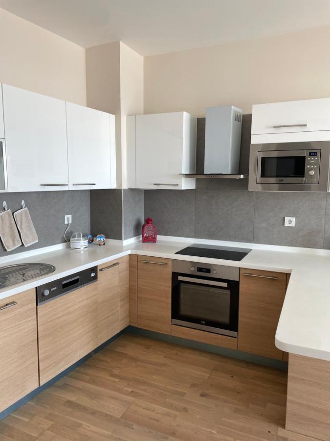 Apartment Kozza Park, Next To Akbati Shopping Mall And Tennis Academy