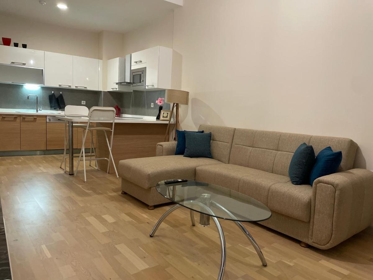 Apartment Kozza Park, Next To Akbati Shopping Mall And Tennis Academy