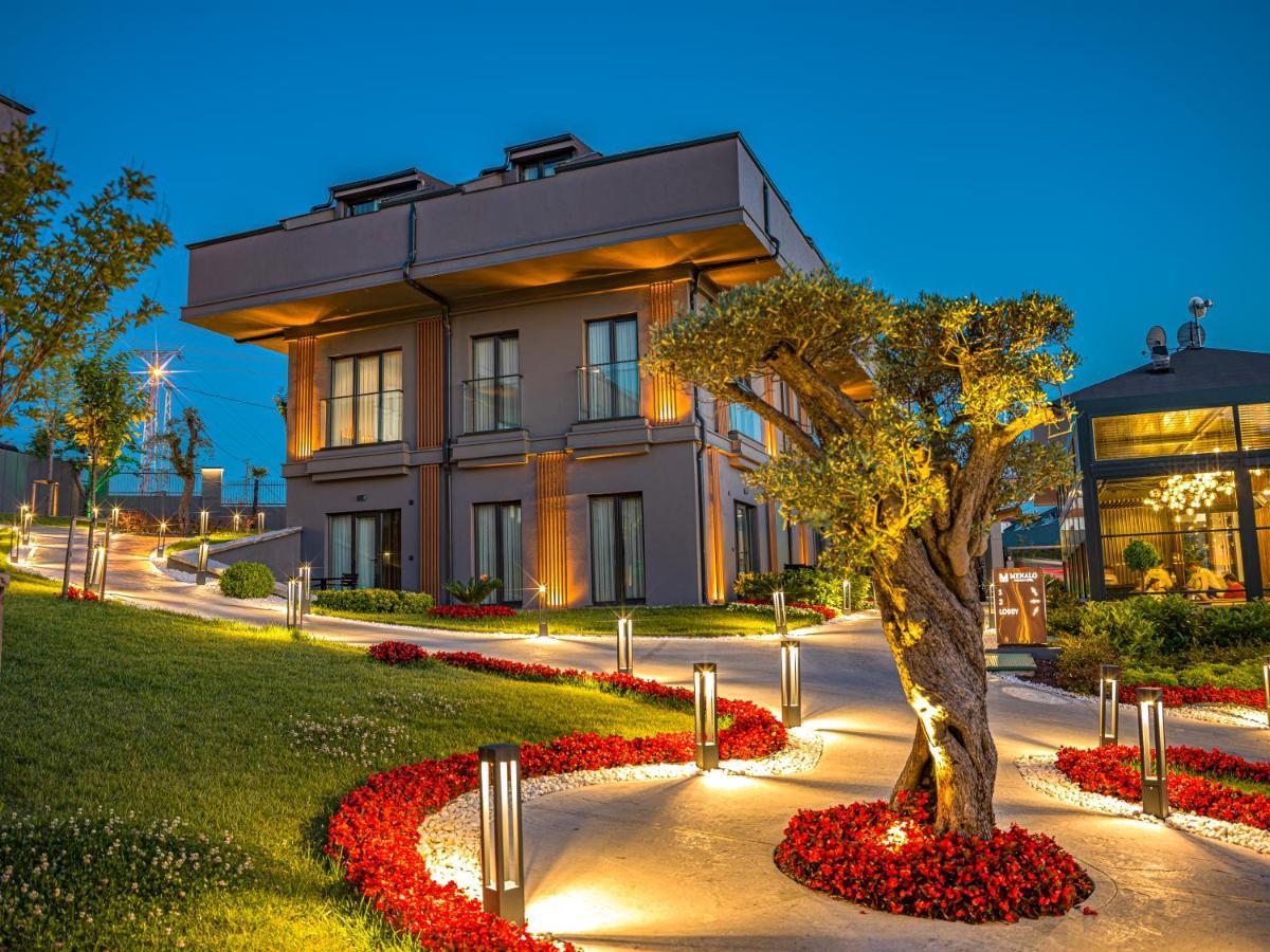 Menalo Premium Airport Hotel 5*