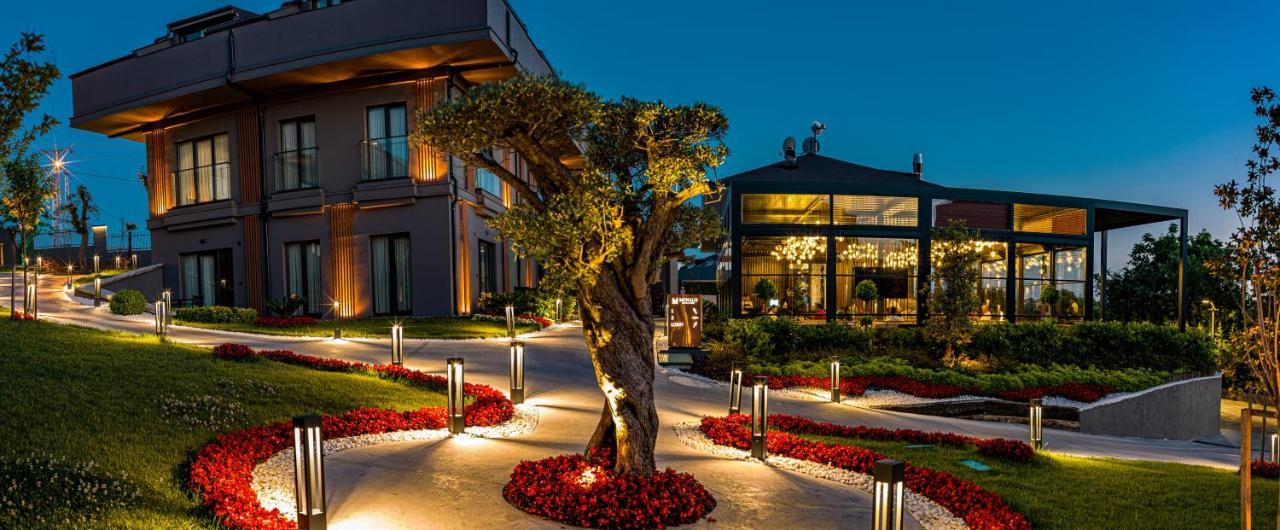 Hotel Menalo Premium Airport