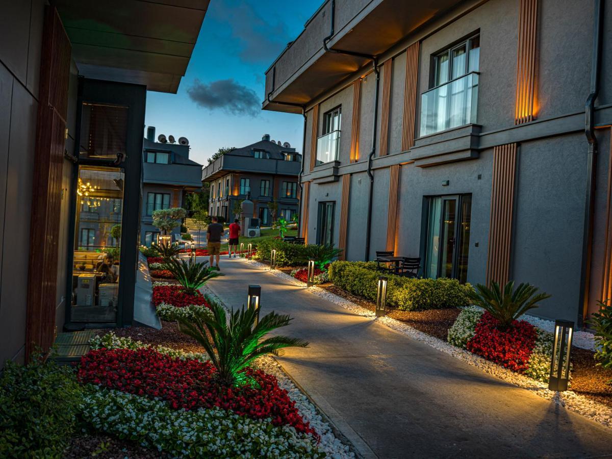 Hotel Menalo Premium Airport