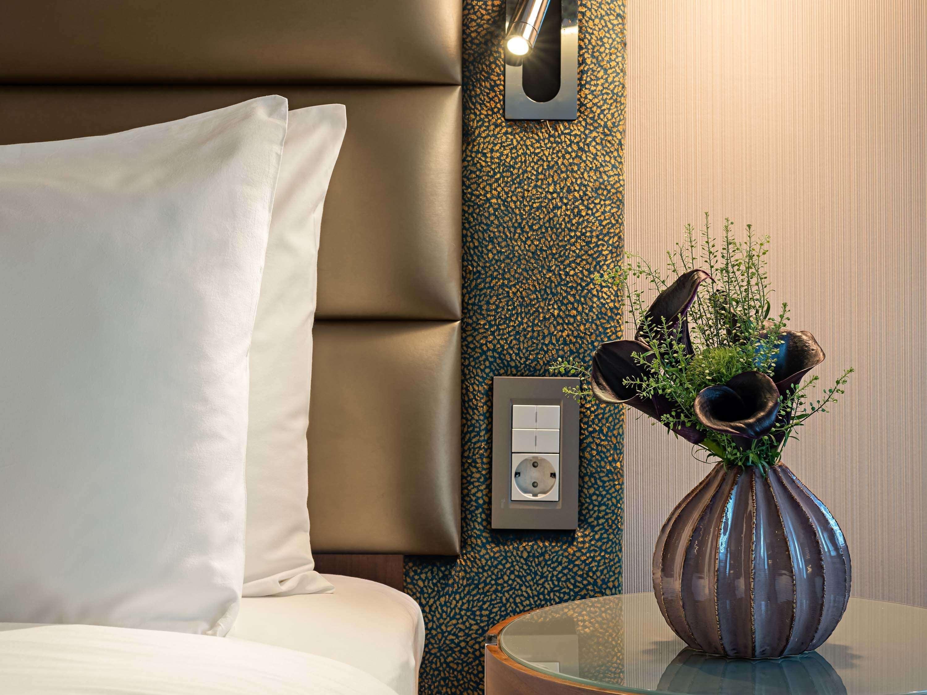 The Artisan Mgallery 5*