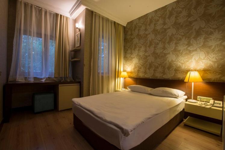 Park Polonezkoey Hotel 3*