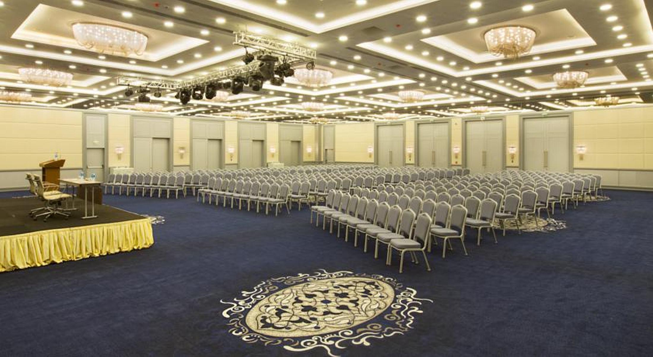 Dedeman Bostanci & Convention Center Hotel 5*