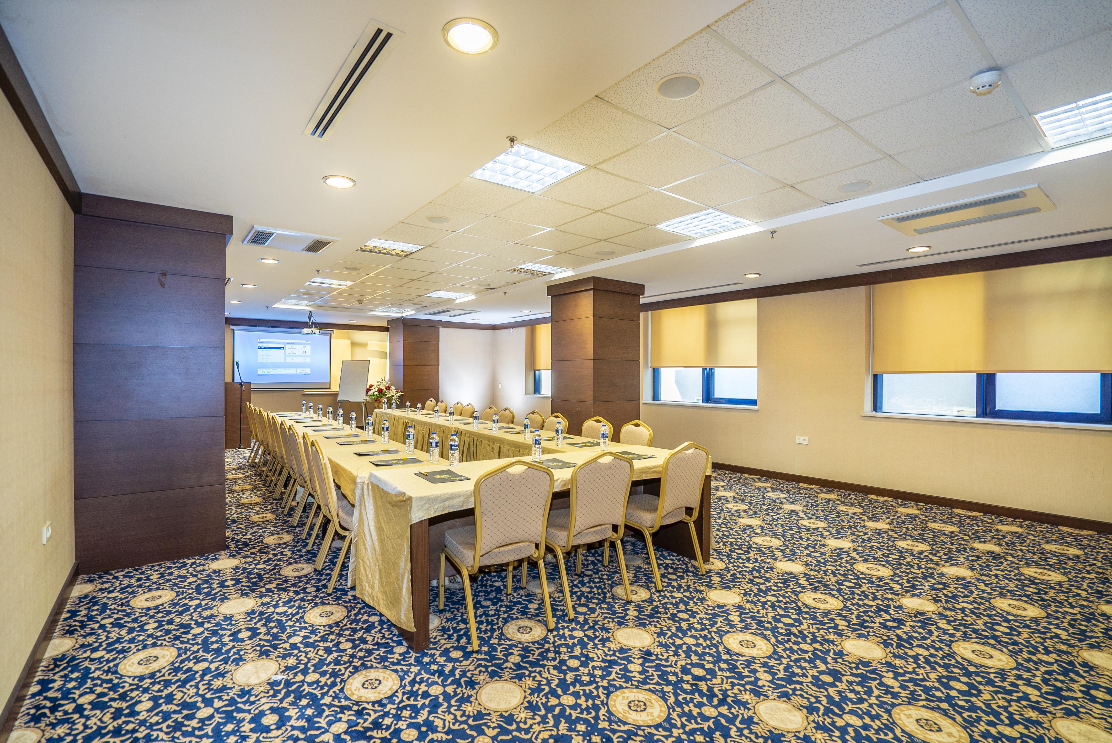 Rhiss Maltepe Istanbul