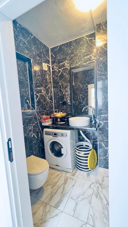 New Renovated 3 Bedroom 2 Bathroom Laleli *
