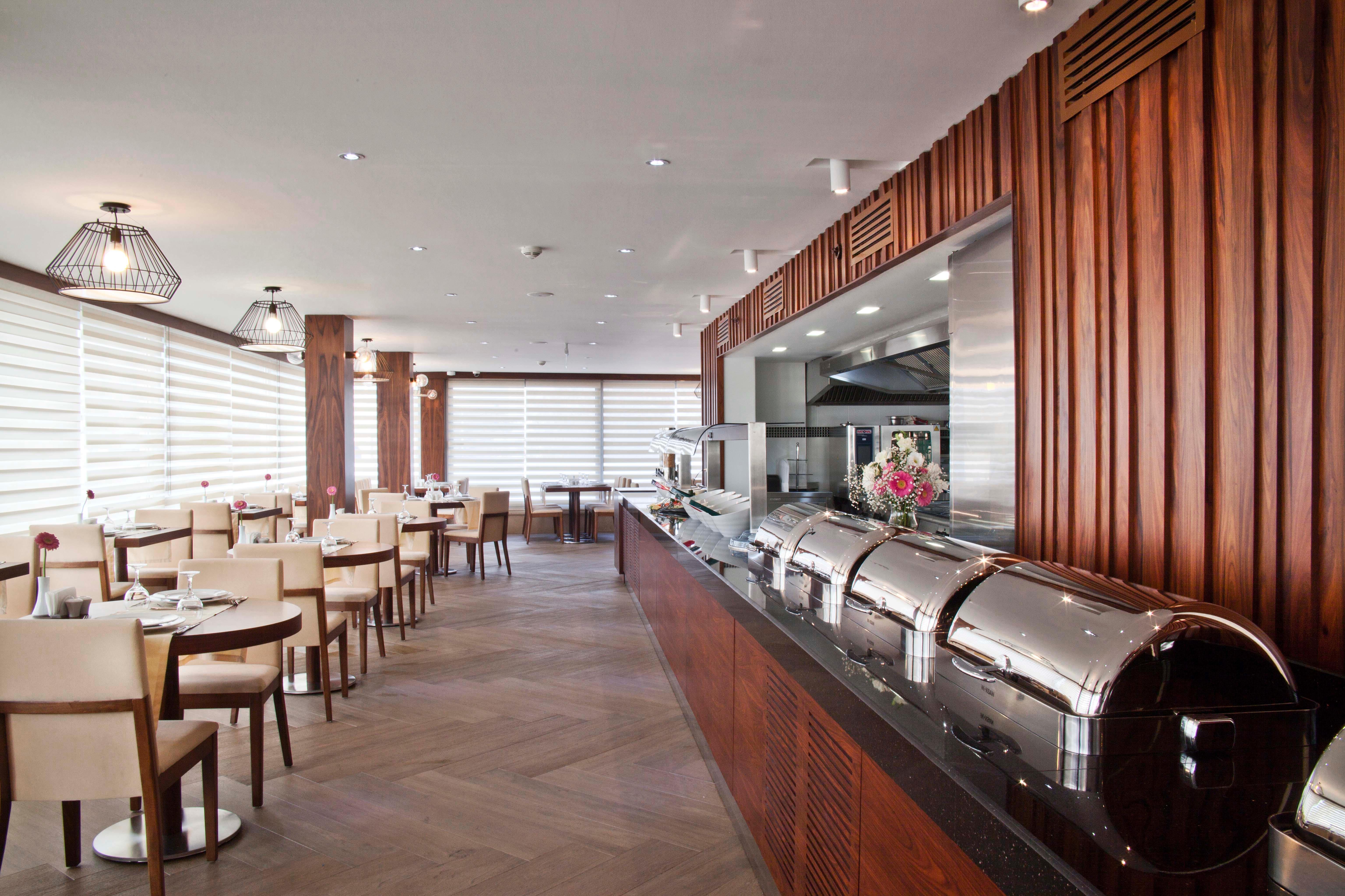 Victory & Hotel 4*