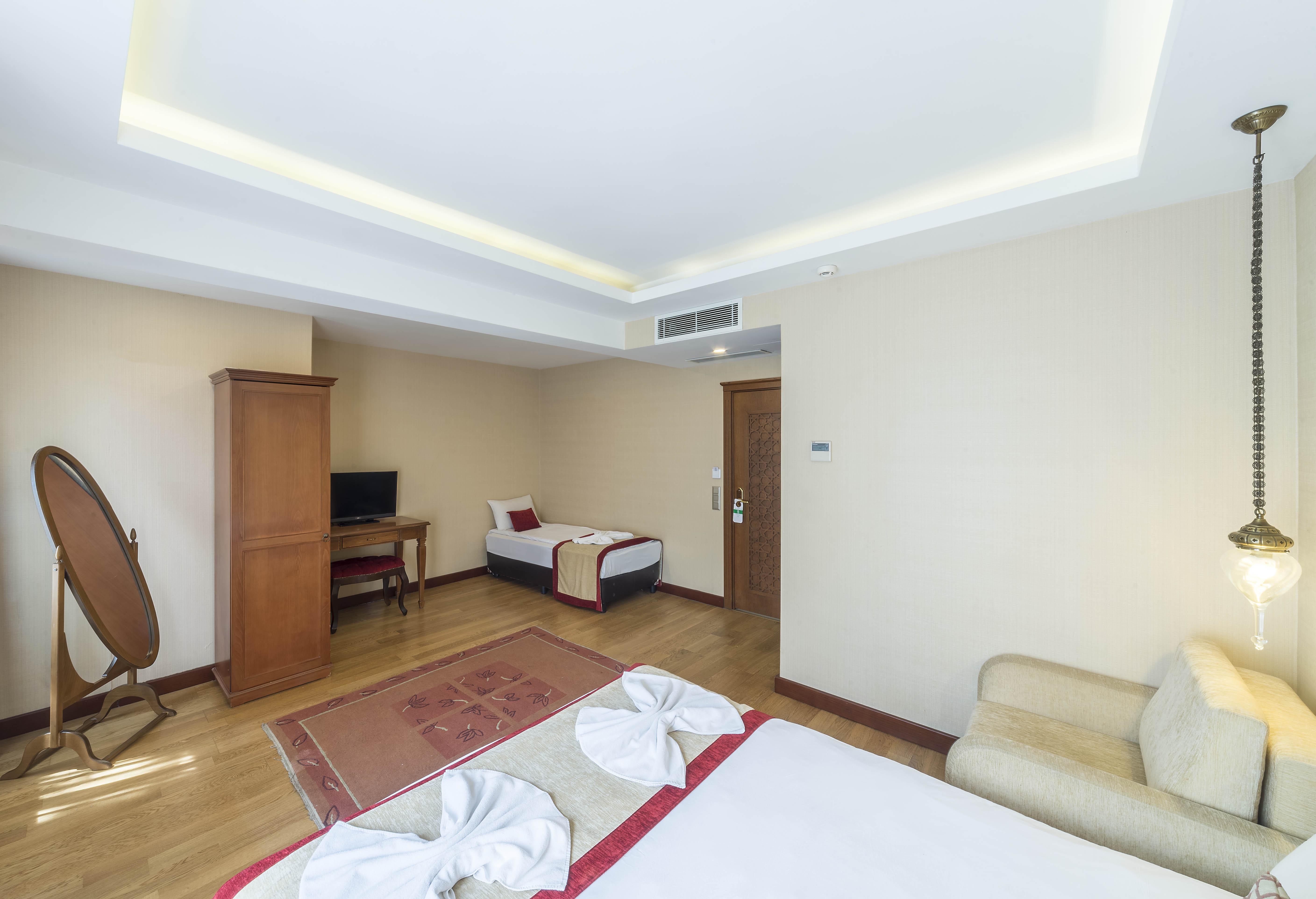 Hotel Lalinn