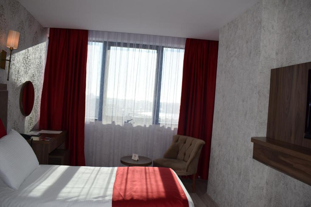 Euro Plaza - Taksim Pera Hotel 4*