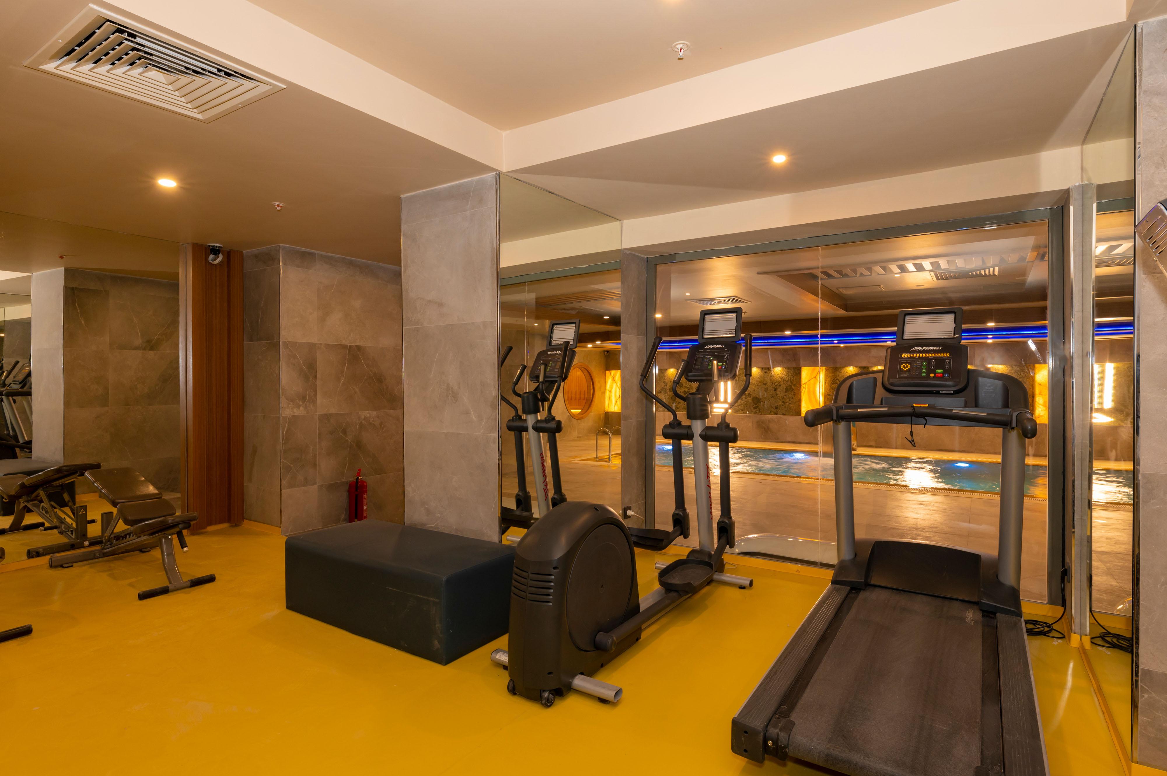 Ramada By Wyndham Pera Taksim Hotel 5*
