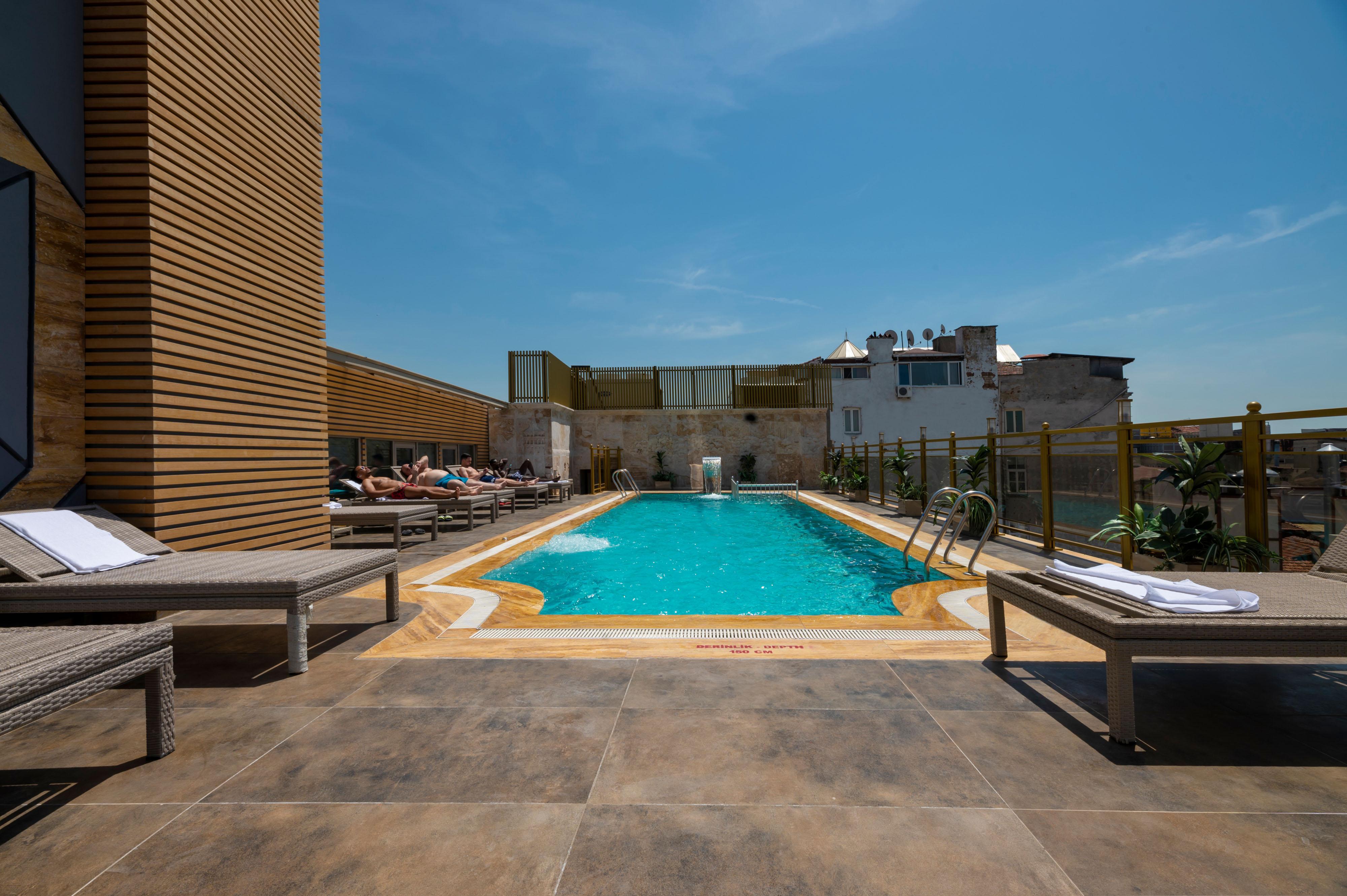 Ramada By Wyndham Pera Taksim