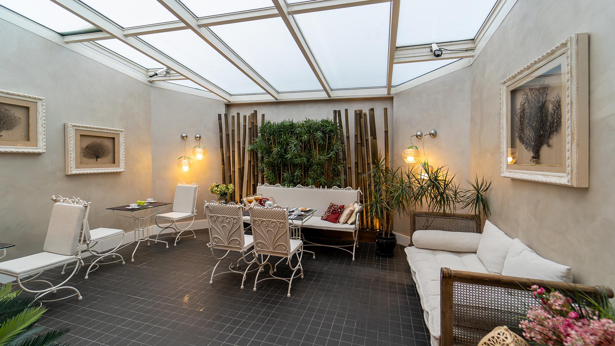 Biz Cevahir Sultanahmet 4*