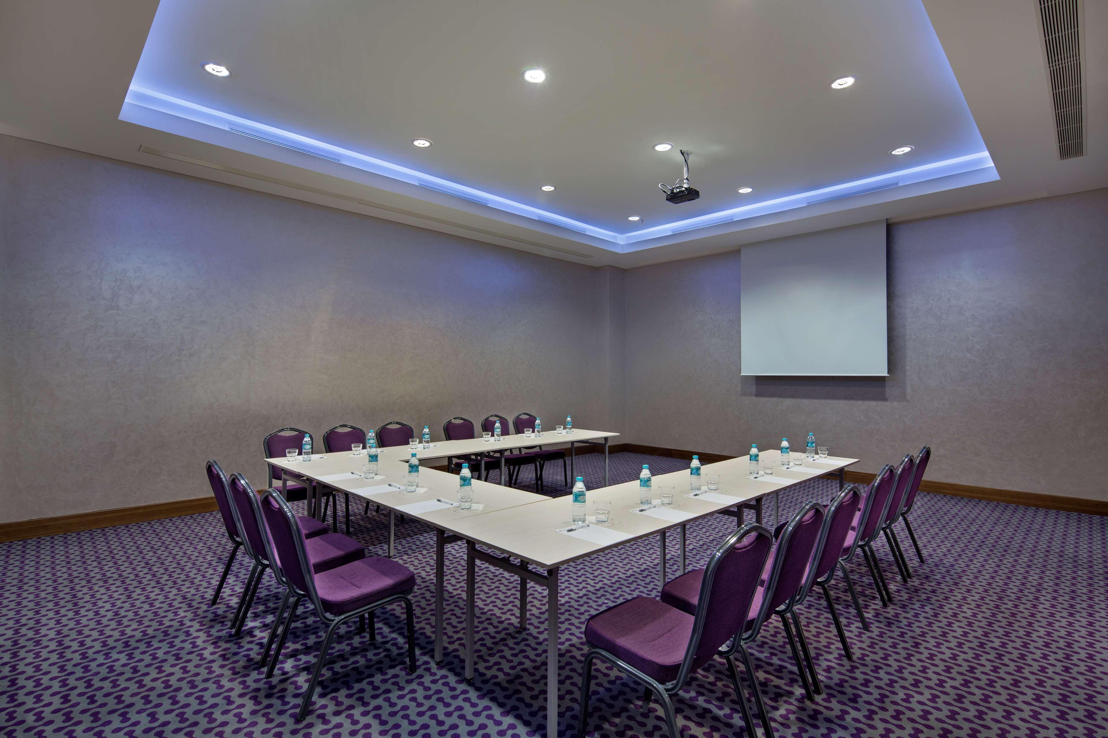 Hotel Hampton By Hilton Kayasehir