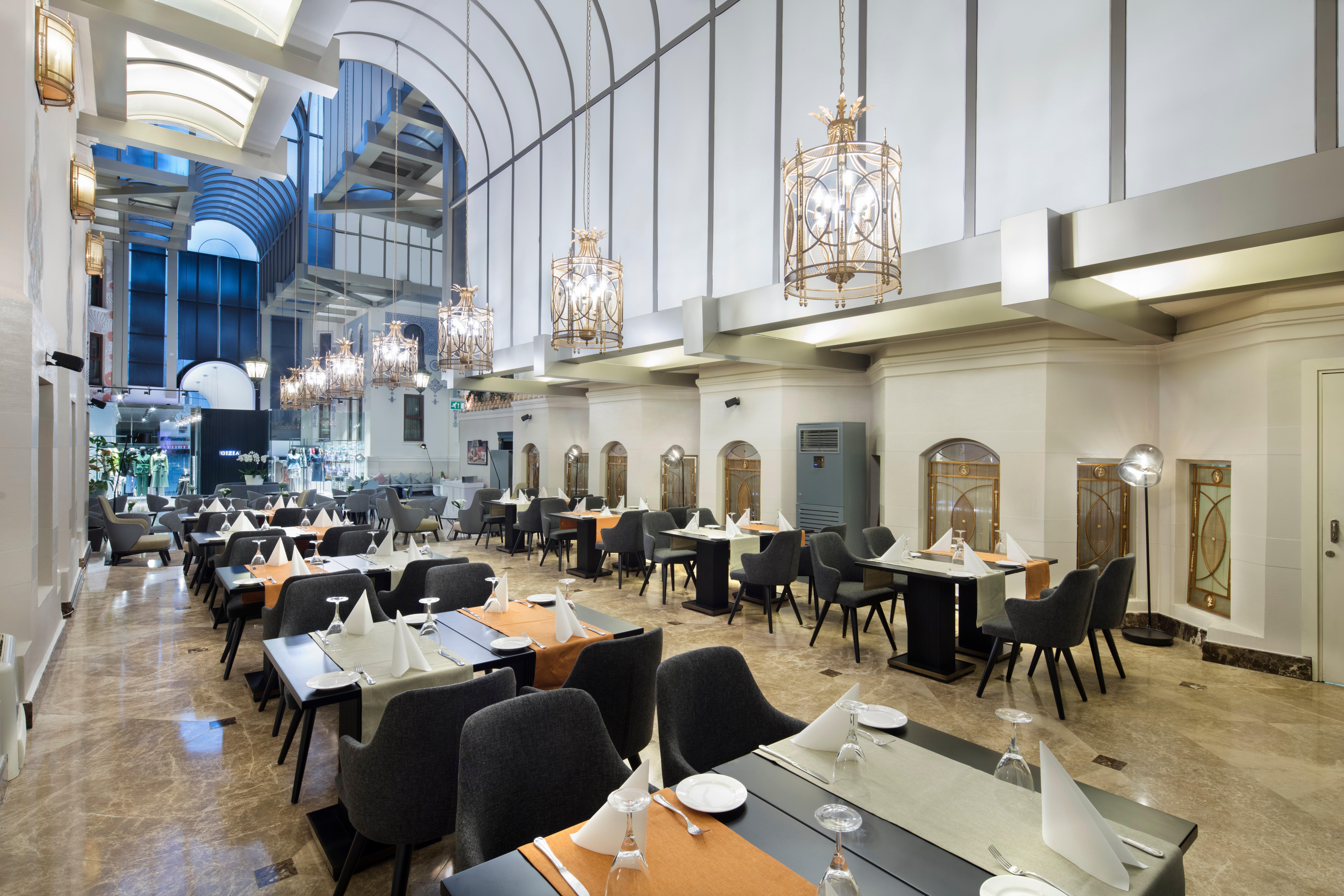 Hotel Crowne Plaza - Old By Ihg 5*