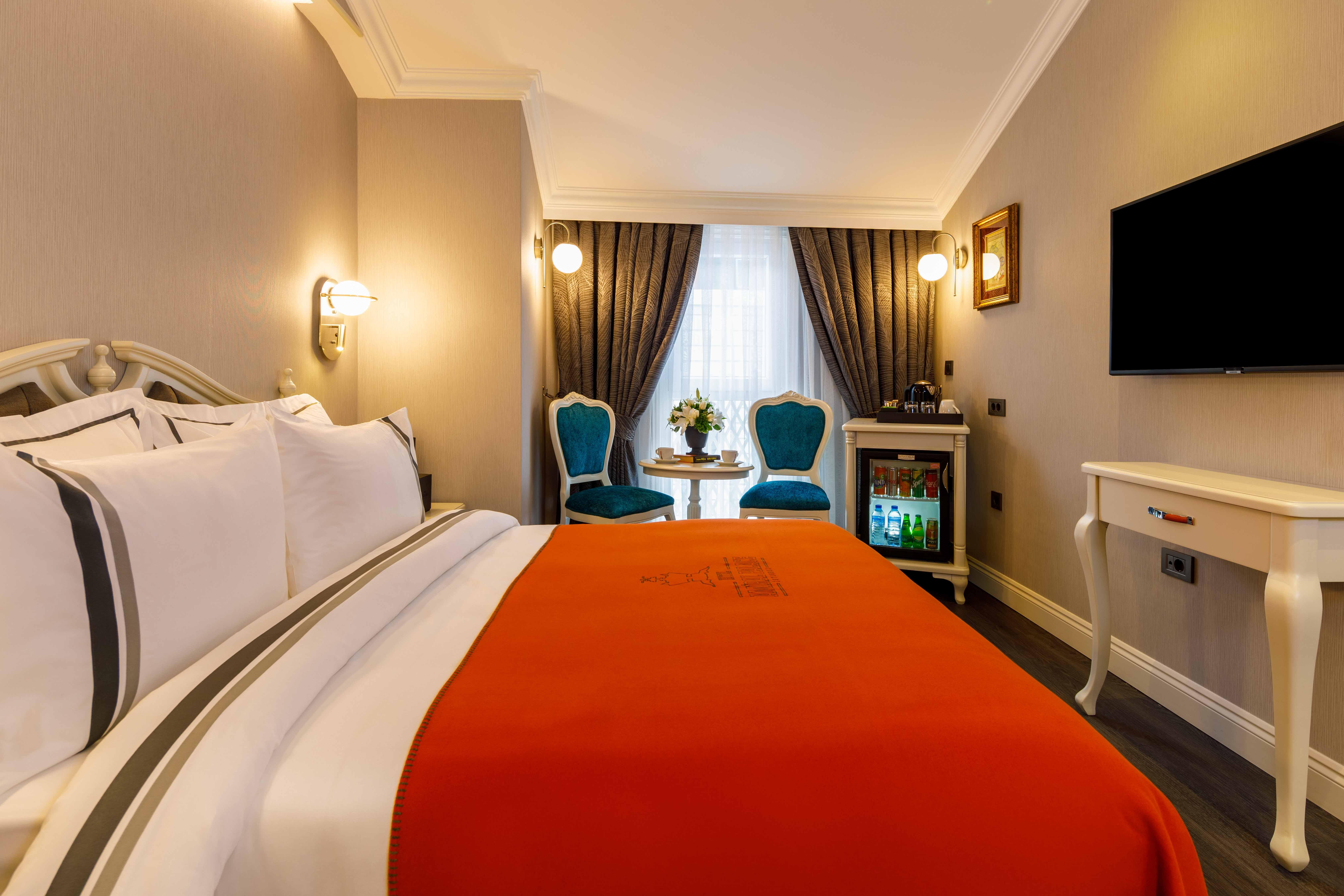 Amiral Palace Boutique Class Hotel 4*