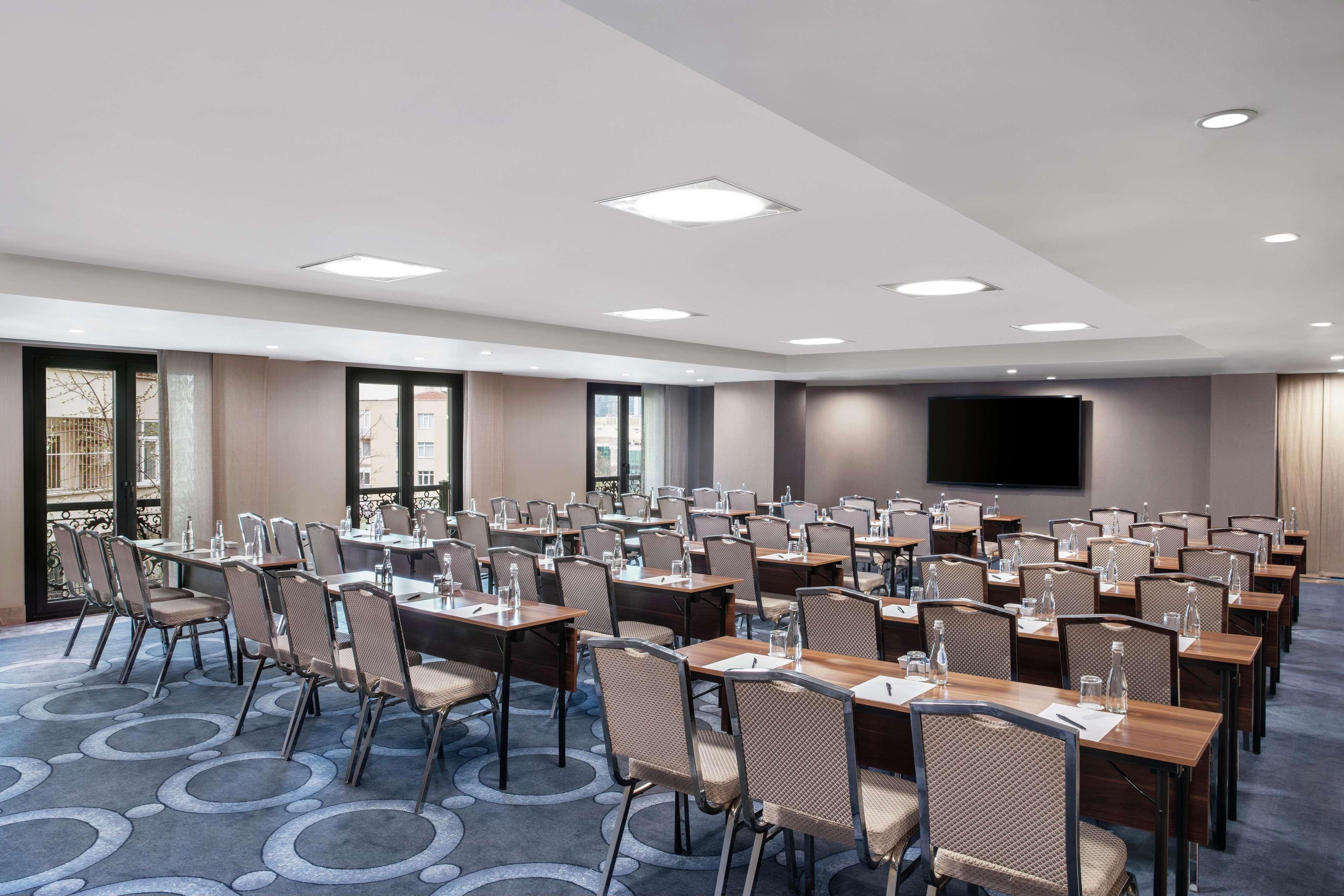 Doubletree By Hilton Gayrettepe Istanbul