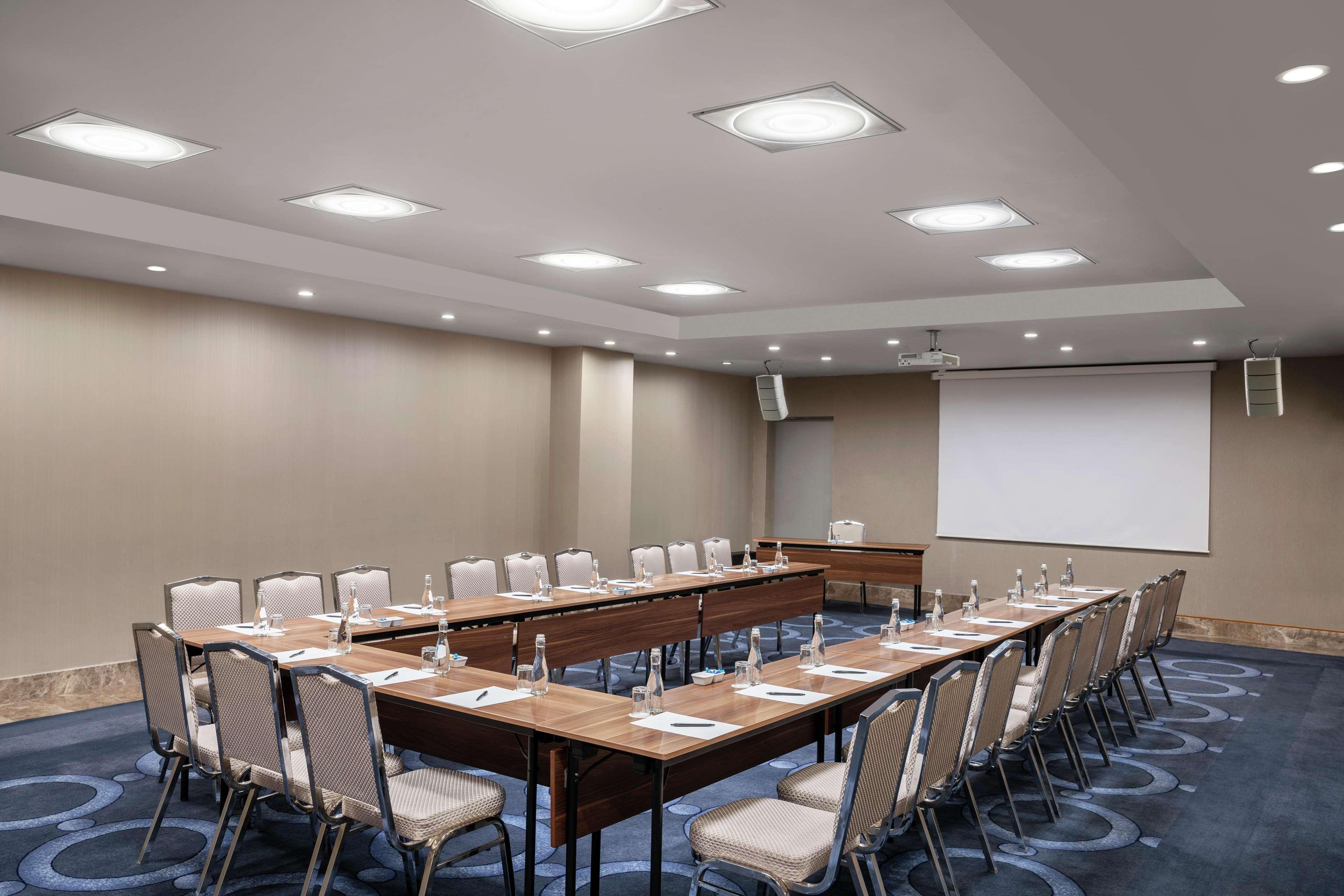 Doubletree By Hilton Gayrettepe
