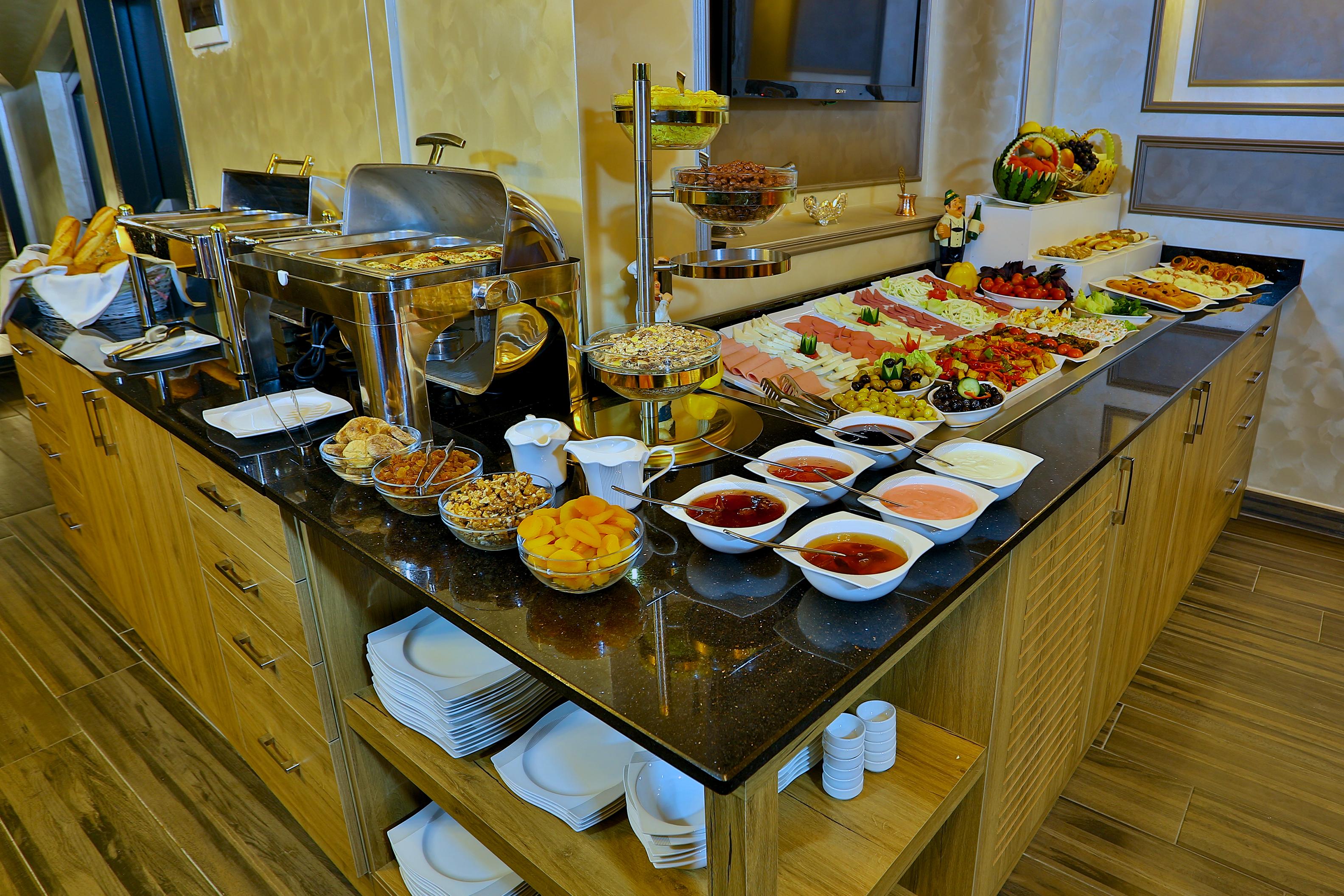 Perula & Hotel 3*