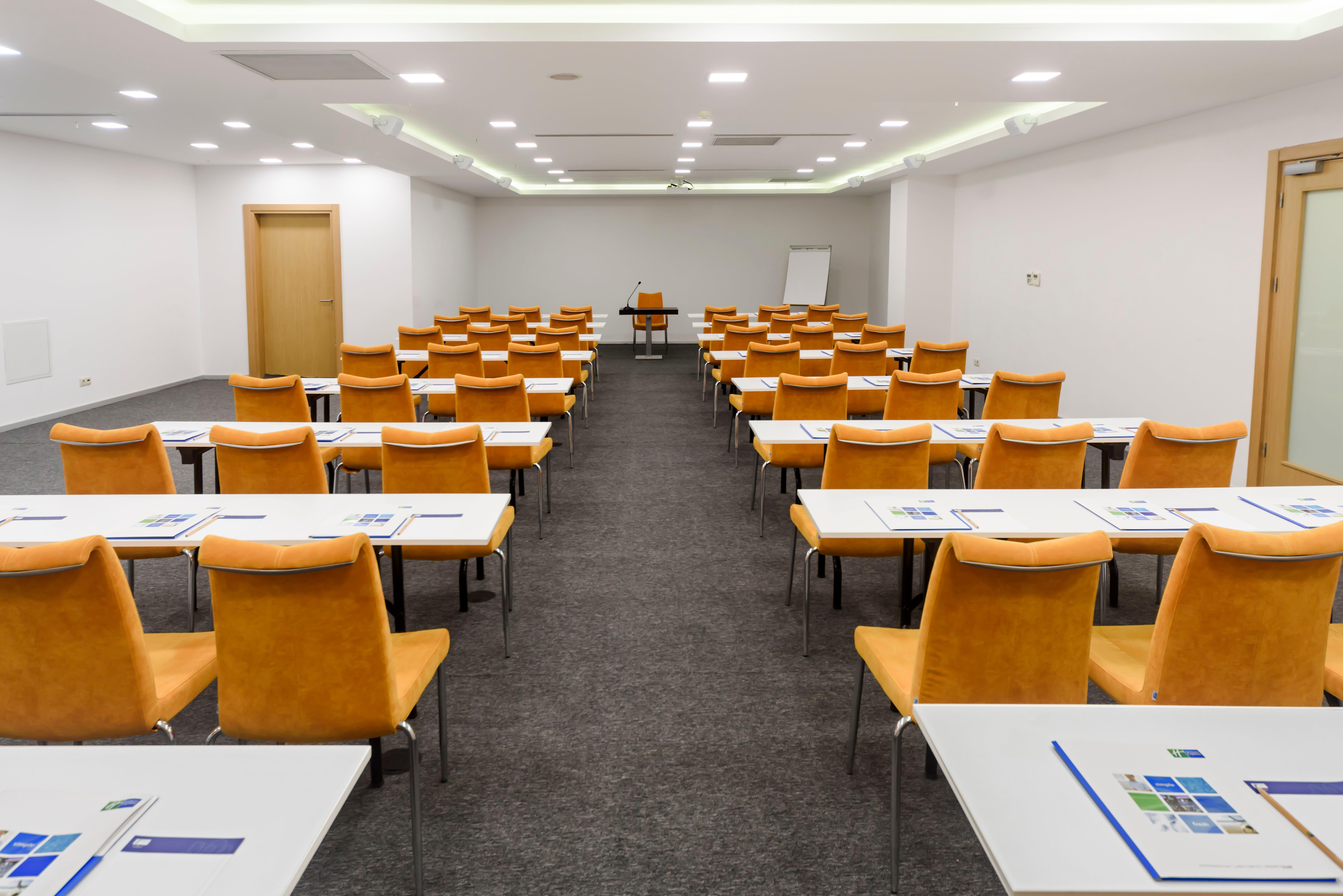 Hotel Express Istanbul-altunizade By Ihg