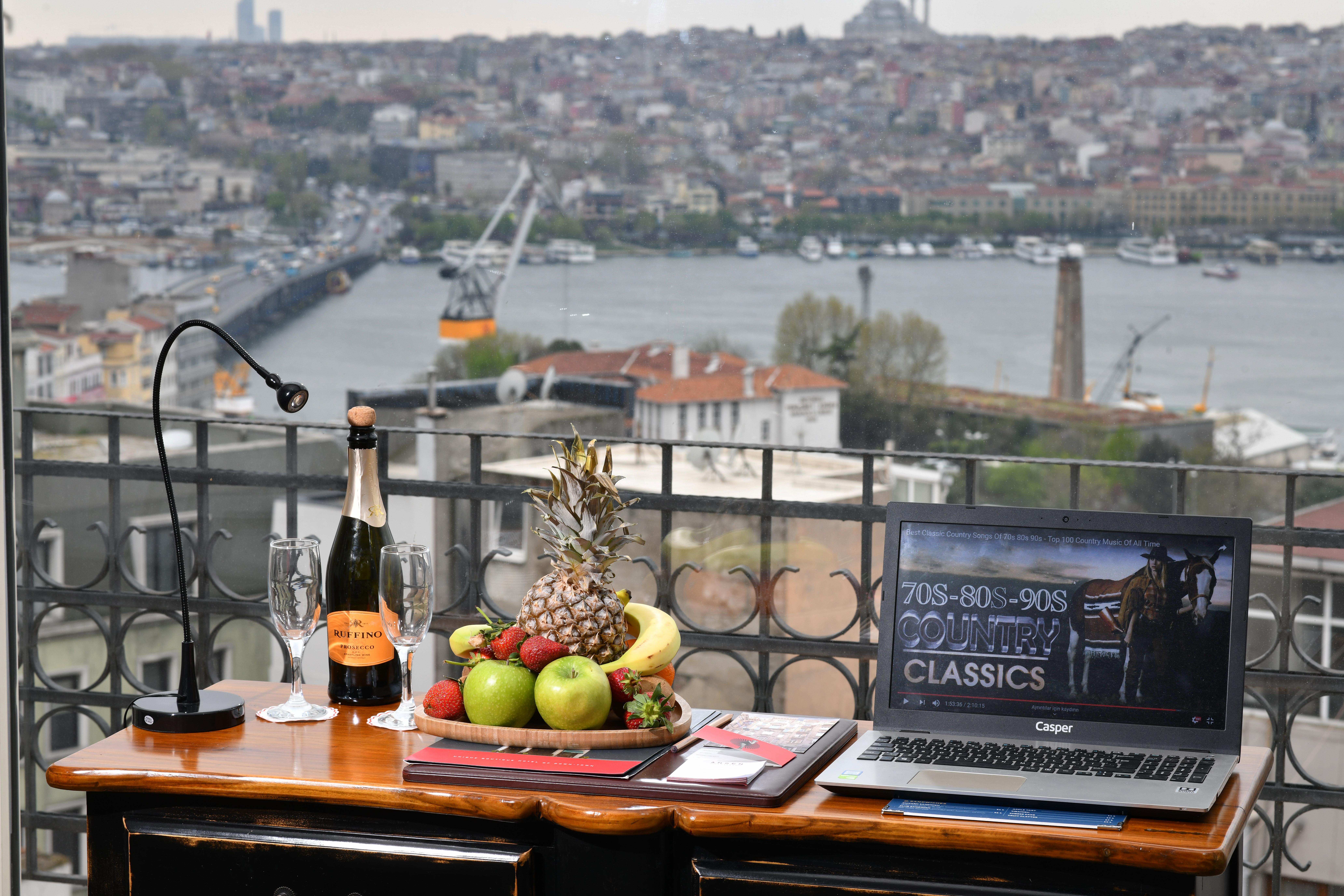 Ansen And Istanbul