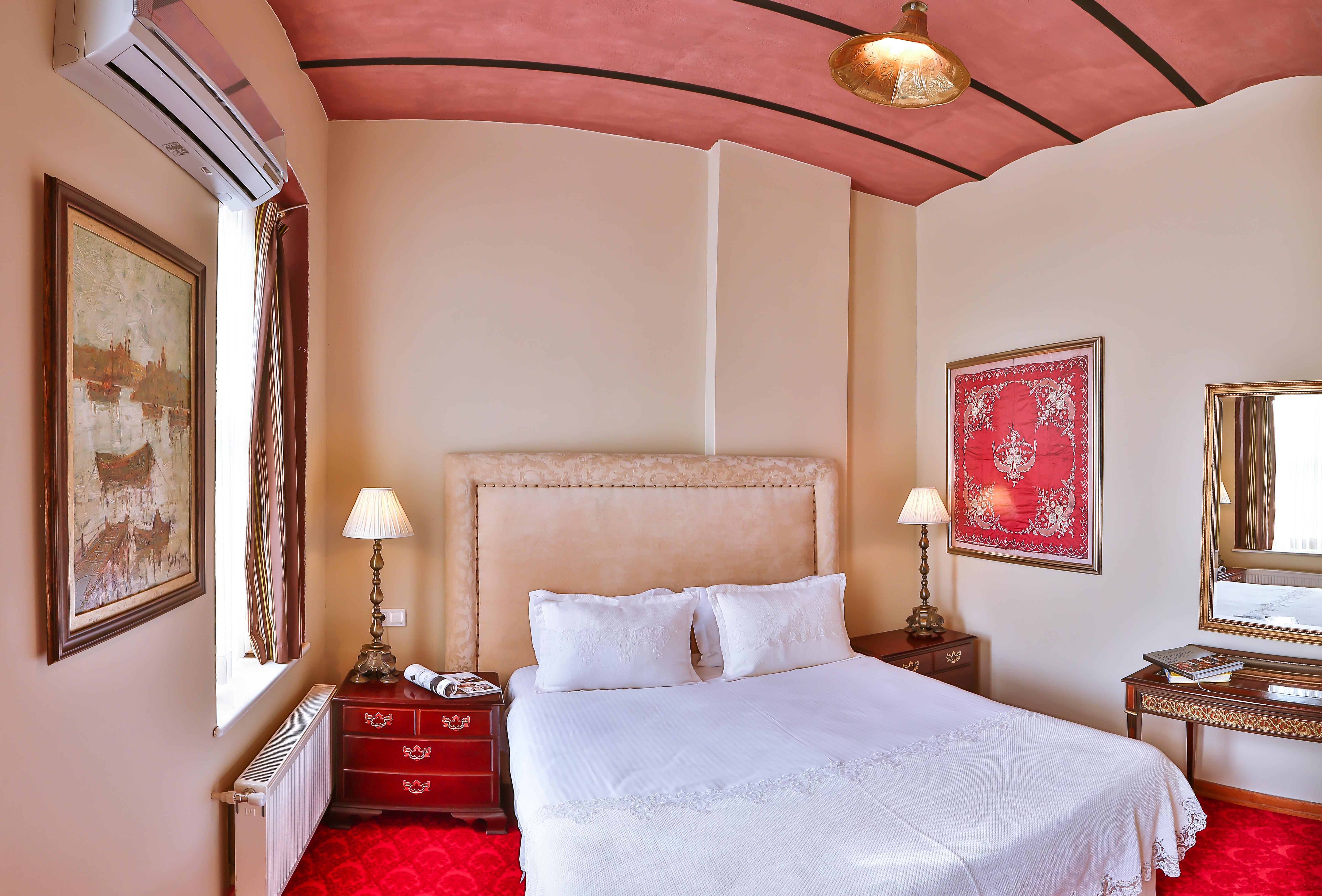 Faik Pasha Special Category Beyoglu Hotel