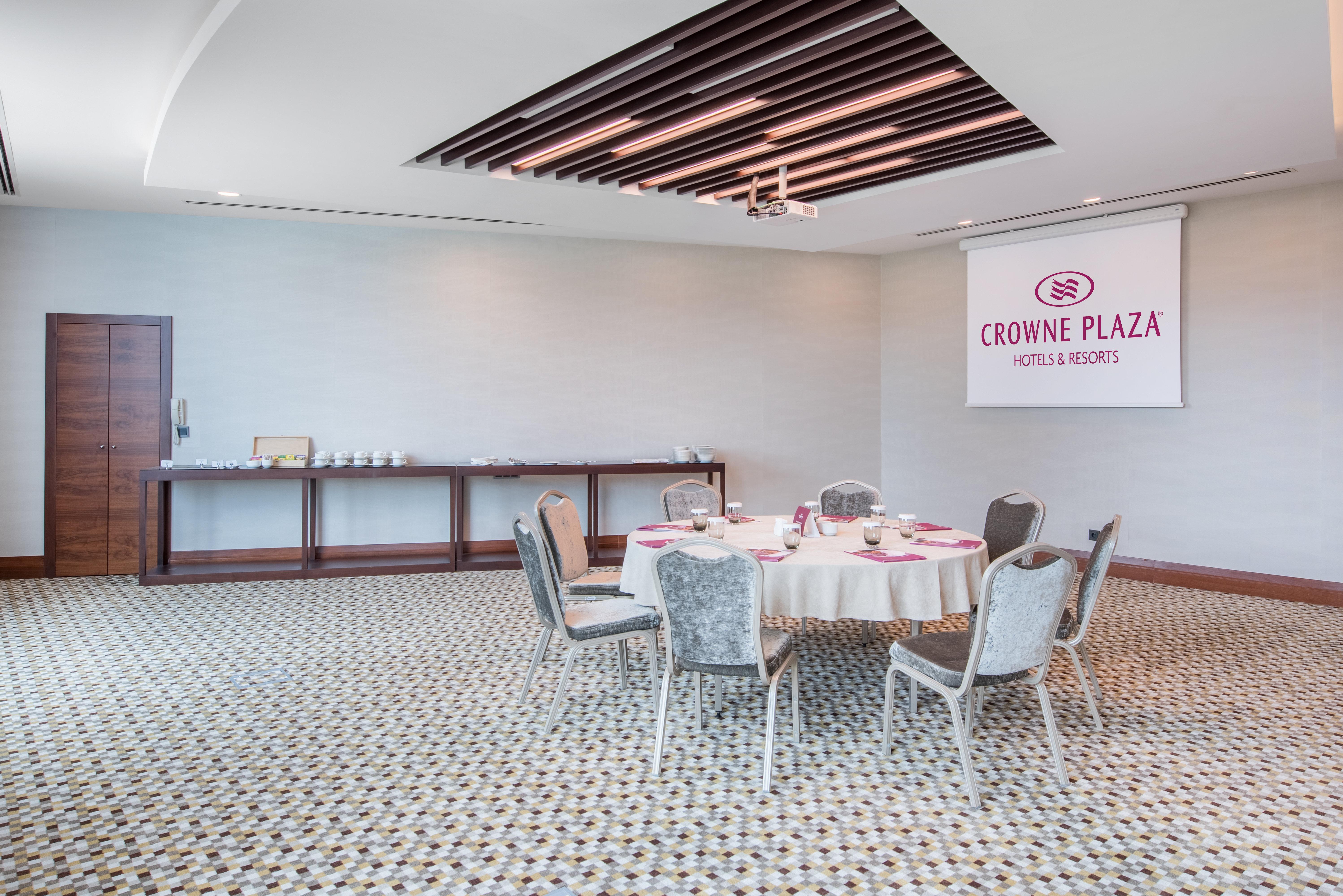 Hotel Crowne Plaza Oryapark By Ihg