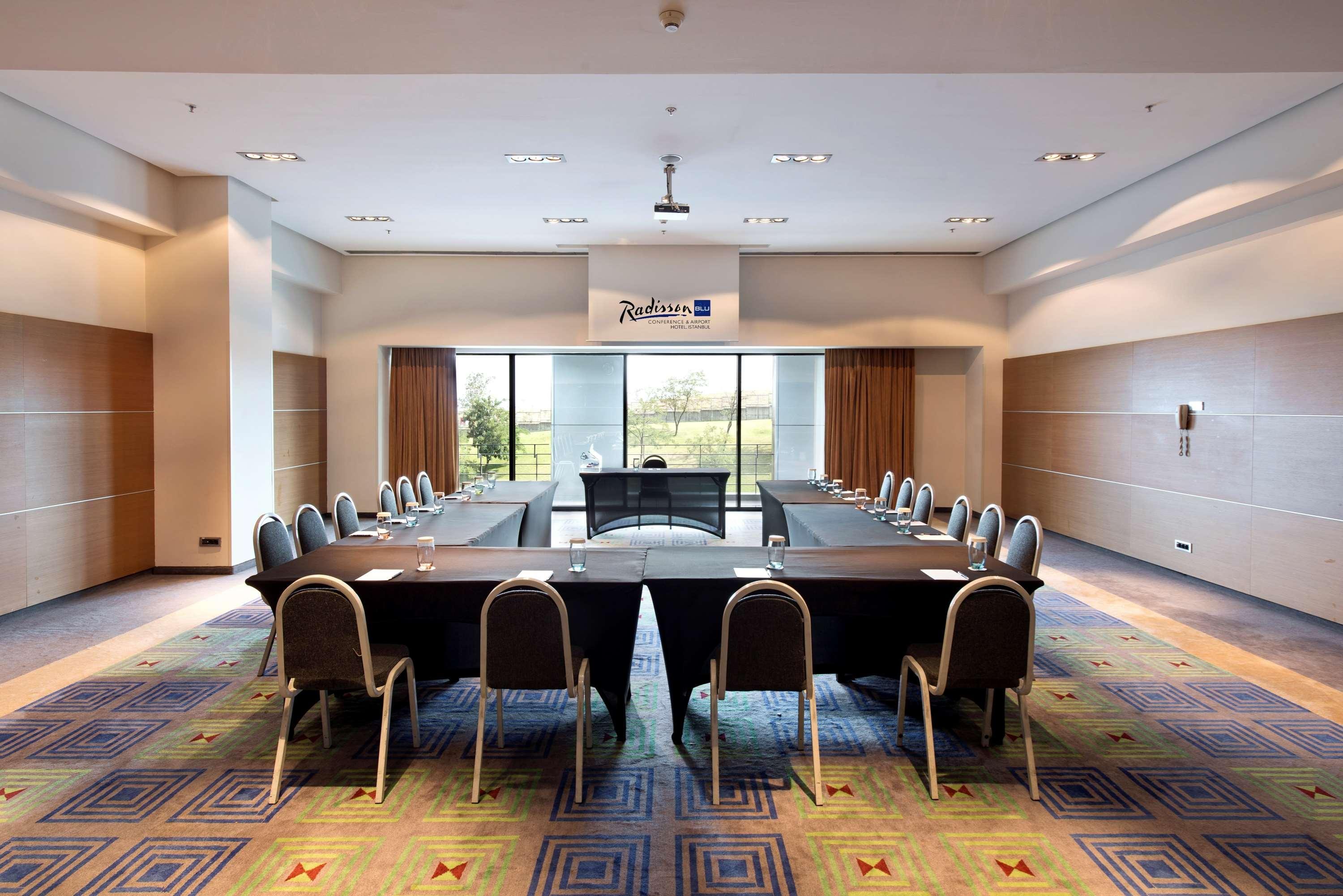 Bh Conference & Airport 5*